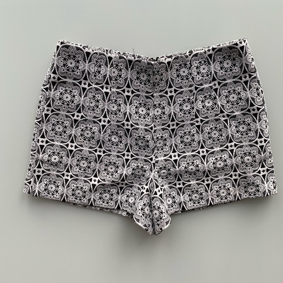 Bundle of 3 shorts - Picture 6 of 15